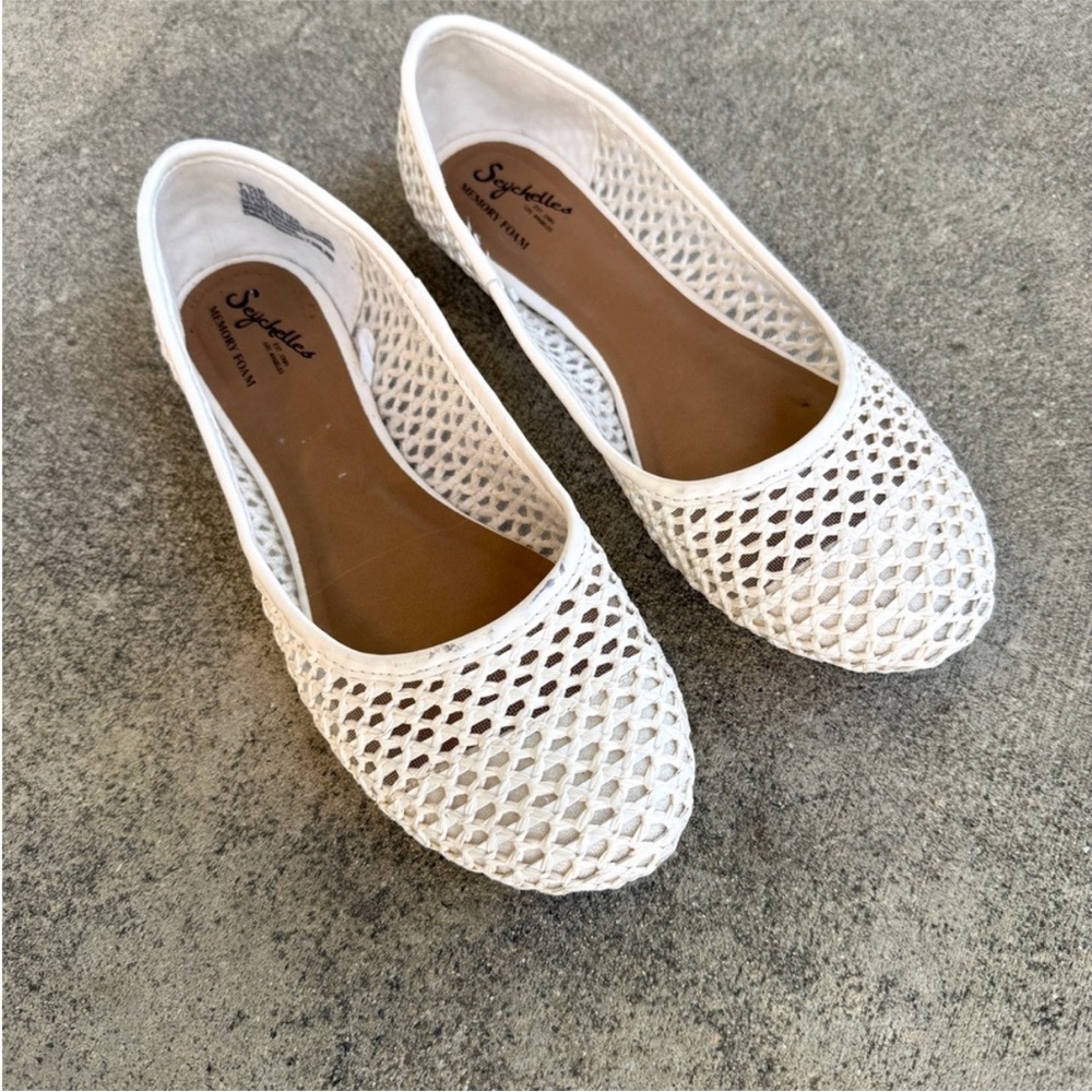 Anthropologie Seychelles Ivory White Open Weave Flats Size 7.5 Memory Foam Shoes